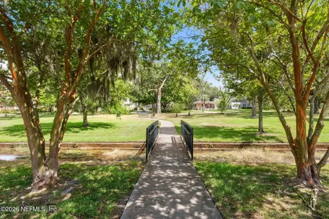 1579 Alexandria Place N Jacksonville FL 32207