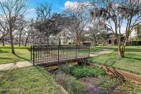 1579 Alexandria Place N Jacksonville FL 32207