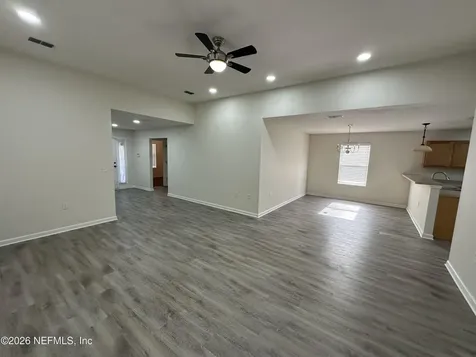 8126 Hilsdale Road Jacksonville FL 32216