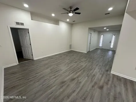 8126 Hilsdale Road Jacksonville FL 32216
