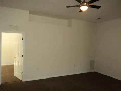 8126 Hilsdale Road Jacksonville FL 32216