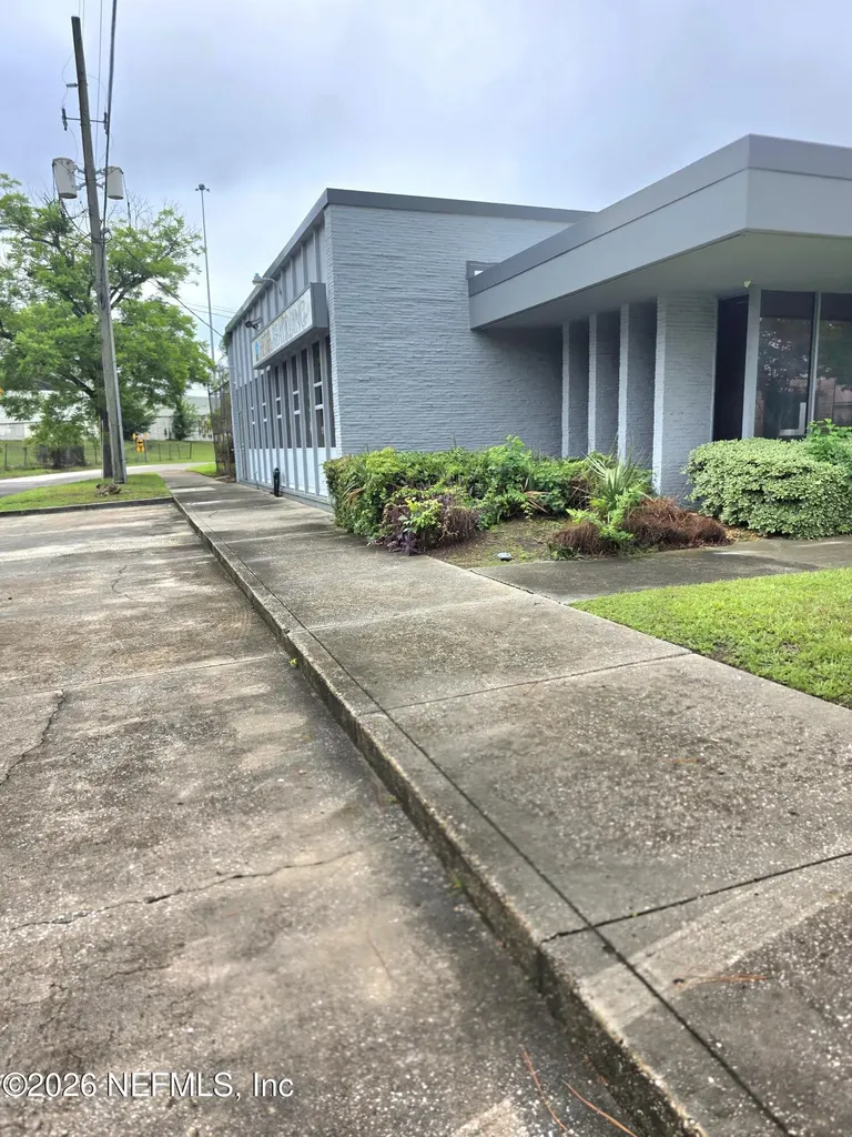 711 Margaret Street Jacksonville FL 32204