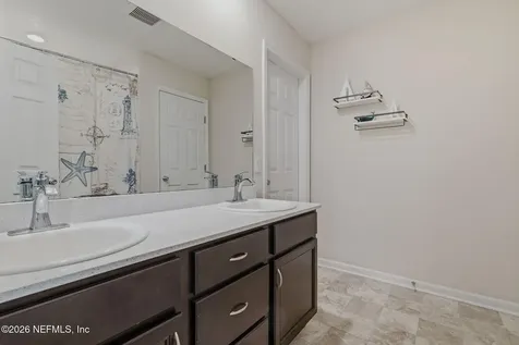 5138 Oak Bend Avenue Jacksonville FL 32257