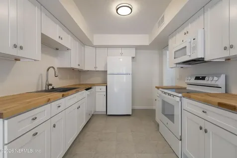9787 Sawgrass Drive E Ponte Vedra Beach FL 32082