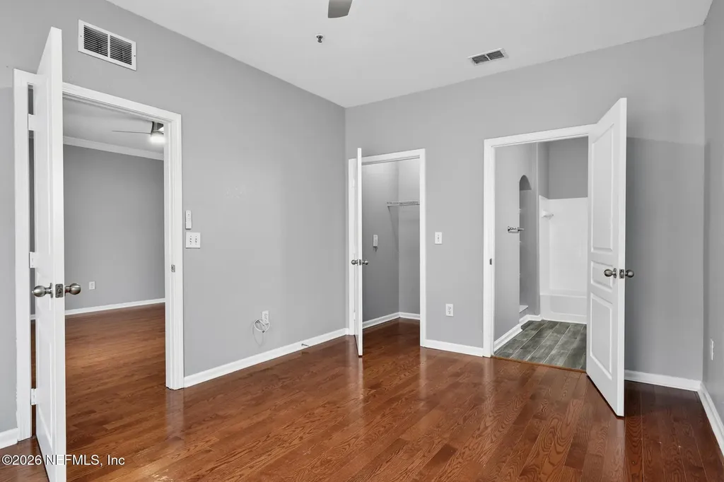 8290 Gate Parkway W Jacksonville FL 32216