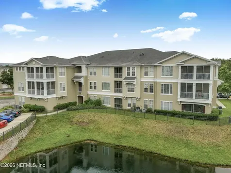 8290 Gate Parkway W Jacksonville FL 32216