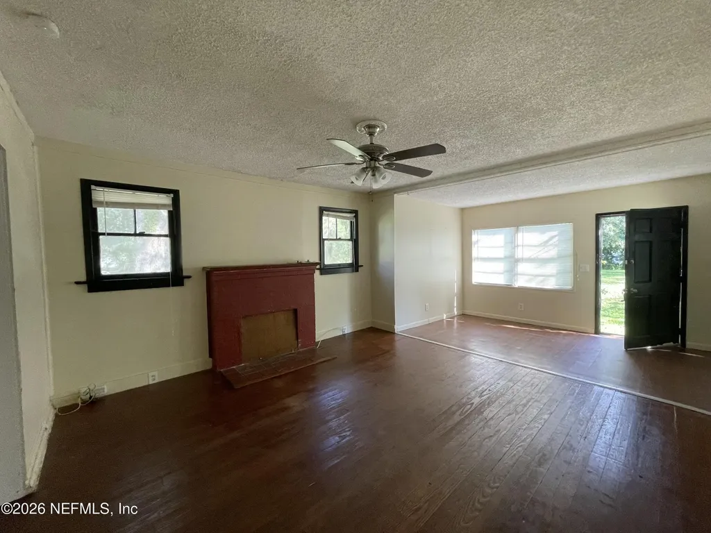 3857 Carmona Street Jacksonville FL 32244