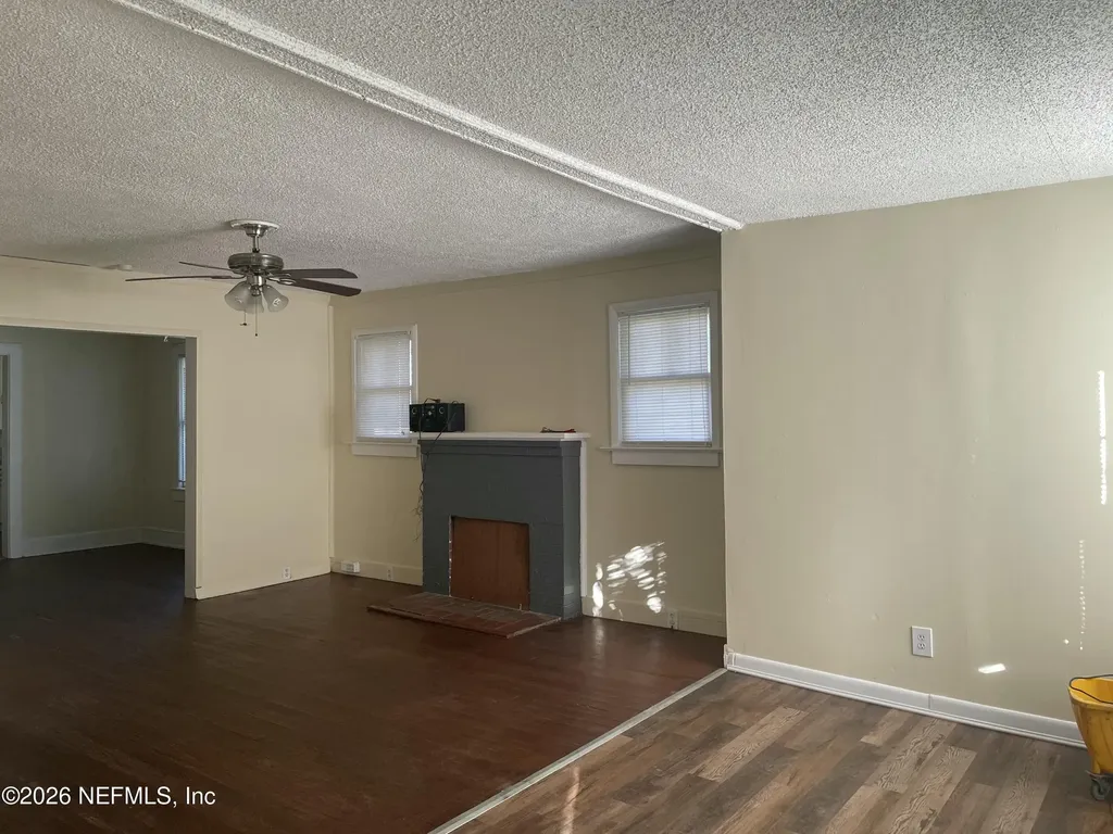 3857 Carmona Street Jacksonville FL 32244
