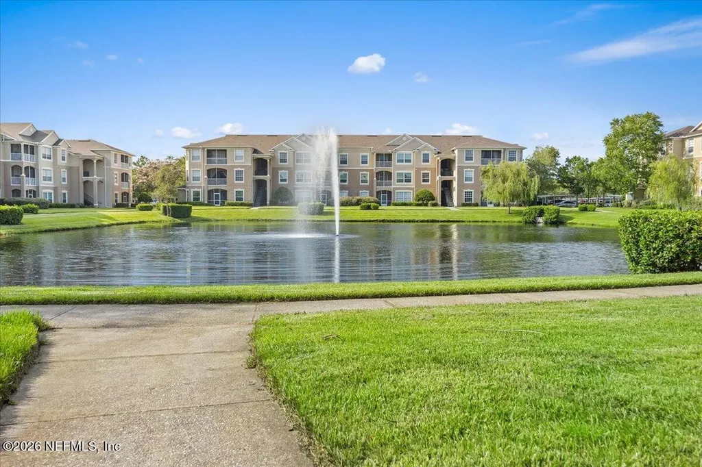 7990 Baymeadows Road E Jacksonville FL 32256