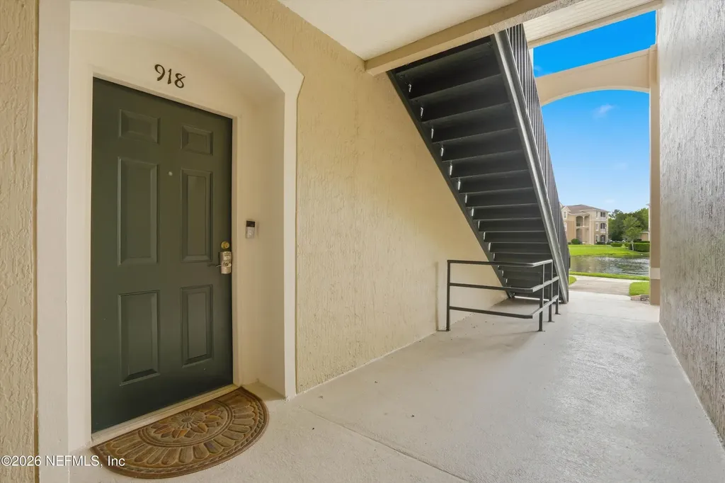 7990 Baymeadows Road E Jacksonville FL 32256