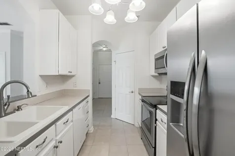 7990 Baymeadows Road E Jacksonville FL 32256