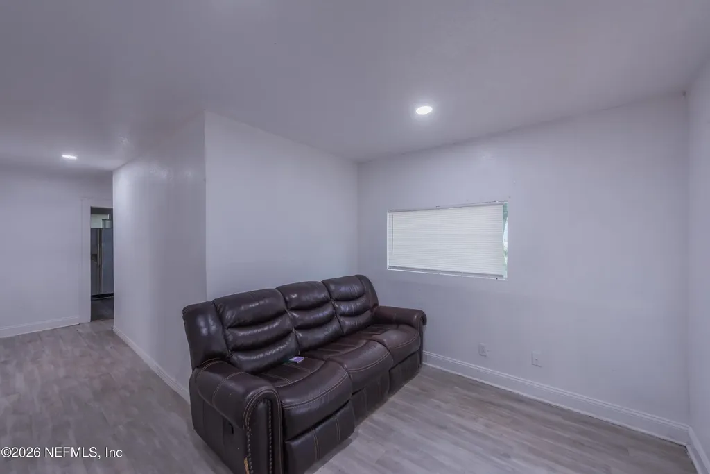 1045 E 11th Street Jacksonville FL 32206