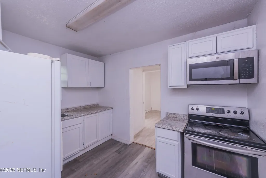 1045 E 11th Street Jacksonville FL 32206