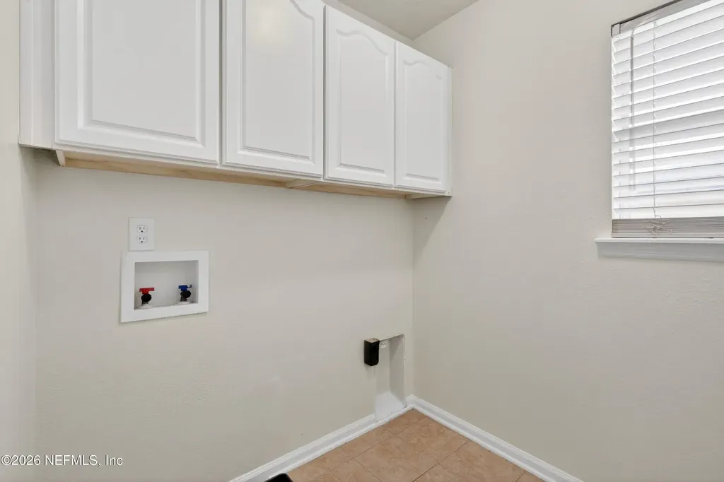 2425 Adams Lake Boulevard Jacksonville FL 32221
