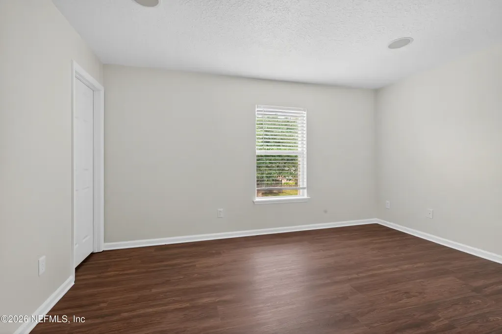 2425 Adams Lake Boulevard Jacksonville FL 32221