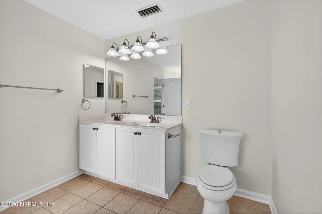 2425 Adams Lake Boulevard Jacksonville FL 32221