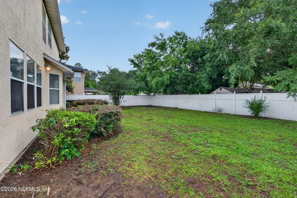 2425 Adams Lake Boulevard Jacksonville FL 32221