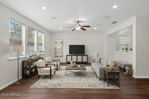 2425 Adams Lake Boulevard Jacksonville FL 32221