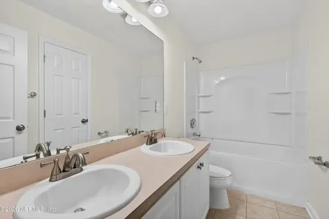 2425 Adams Lake Boulevard Jacksonville FL 32221