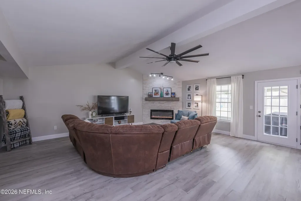 1600 Country Charm Lane W Jacksonville FL 32225