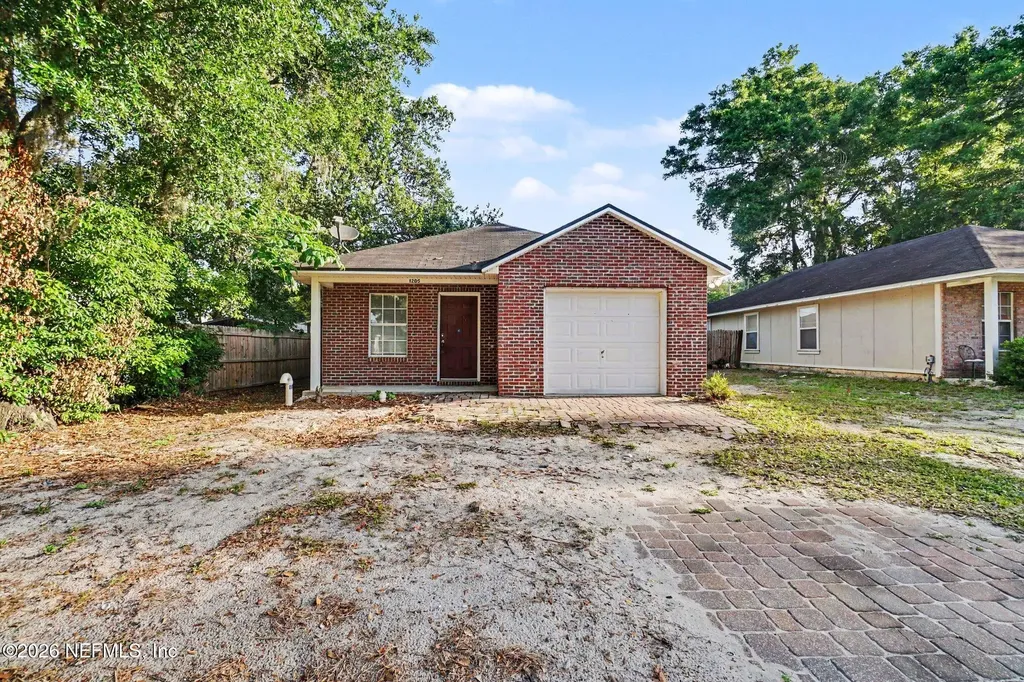 8205 Berry Avenue Jacksonville FL 32211