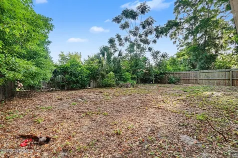 8205 Berry Avenue Jacksonville FL 32211