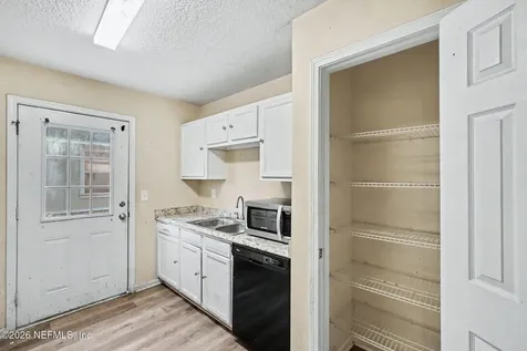 8205 Berry Avenue Jacksonville FL 32211