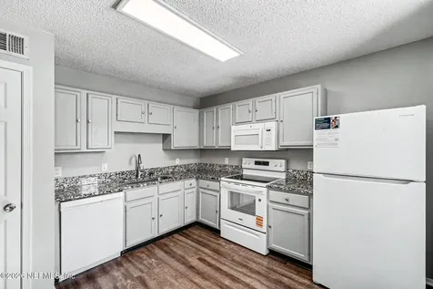 587 Staffordshire Drive E Jacksonville FL 32225