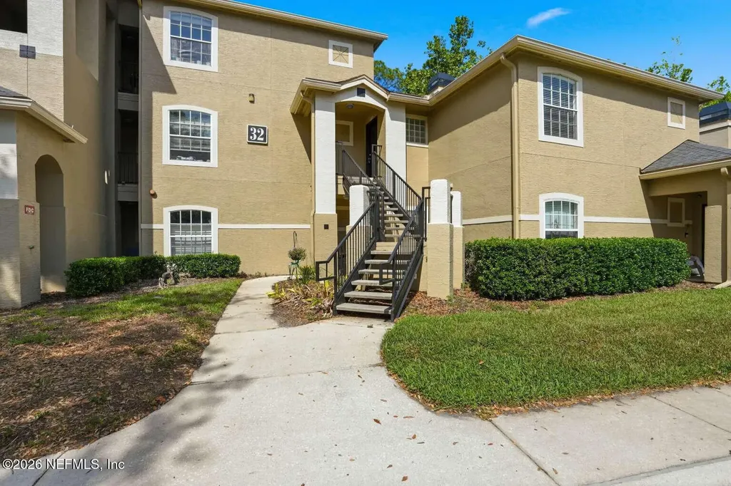 1655 The Greens Way Jacksonville Beach FL 32250