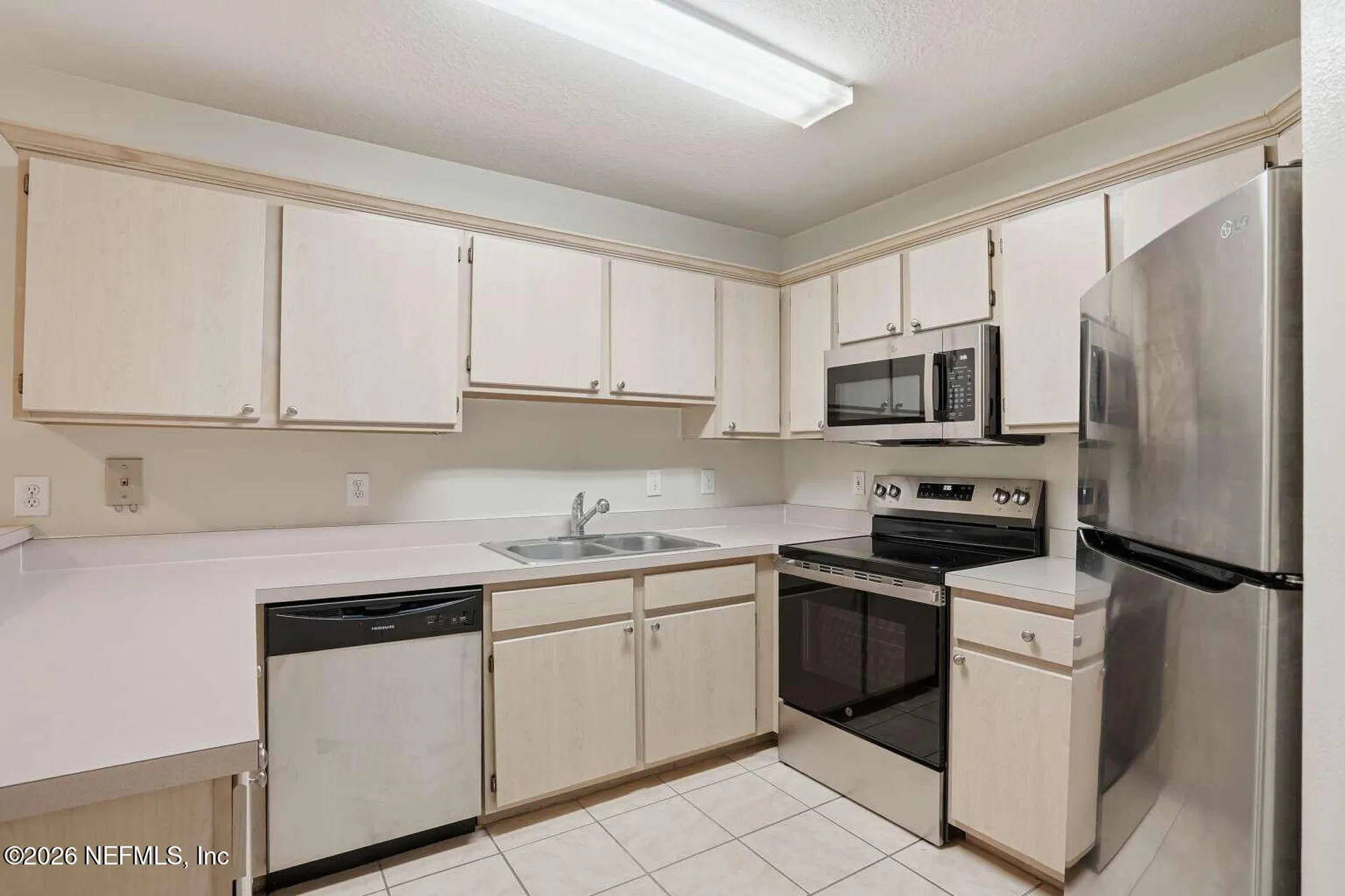 1655 The Greens Way Jacksonville Beach FL 32250