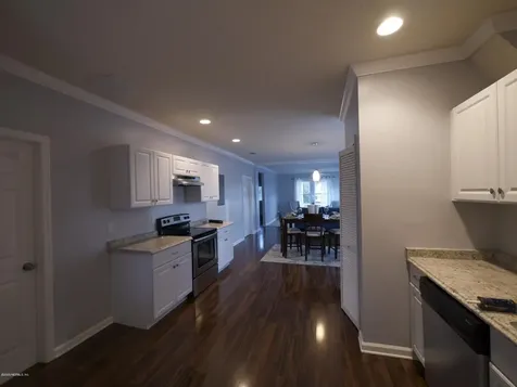 211 E 4th Street Jacksonville FL 32206