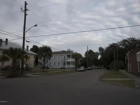211 E 4th Street Jacksonville FL 32206