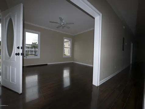 211 E 4th Street Jacksonville FL 32206