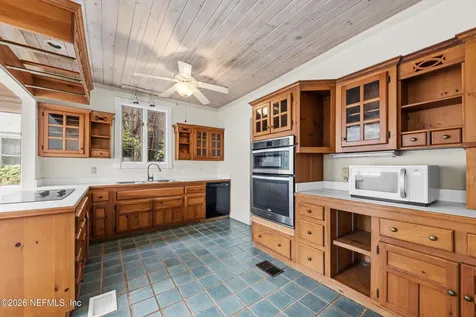 221 North Street Green Cove Springs FL 32043