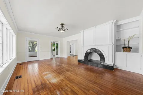 221 North Street Green Cove Springs FL 32043
