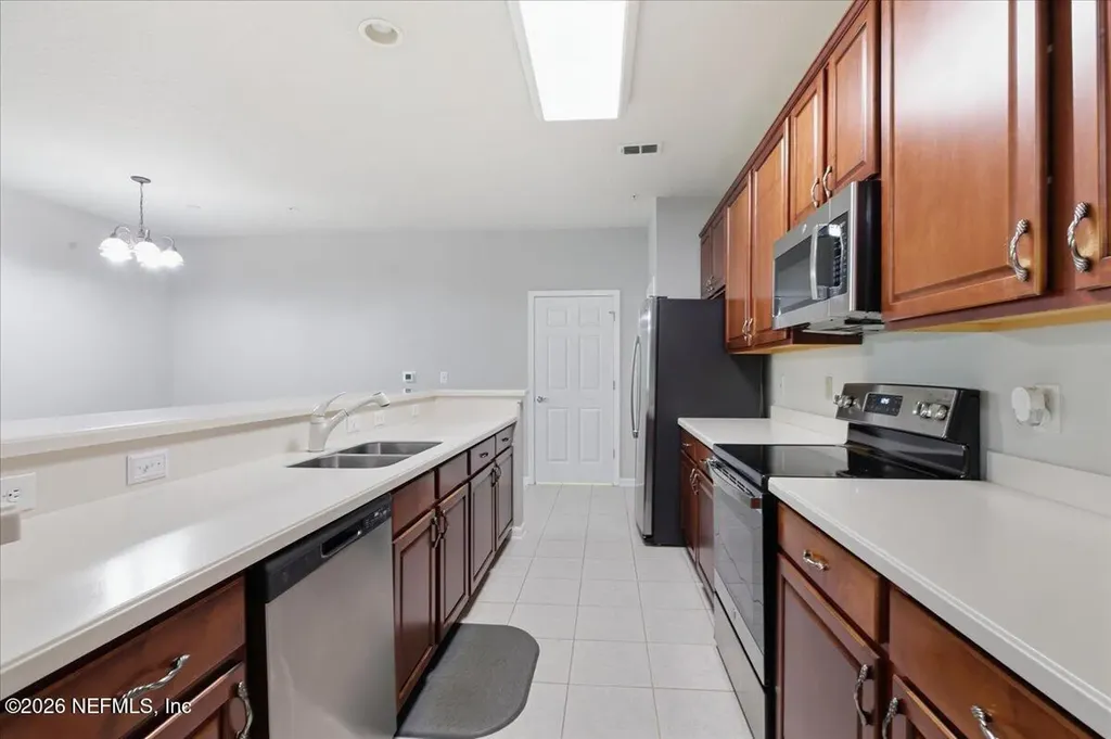 13364 Beach Boulevard Jacksonville FL 32224