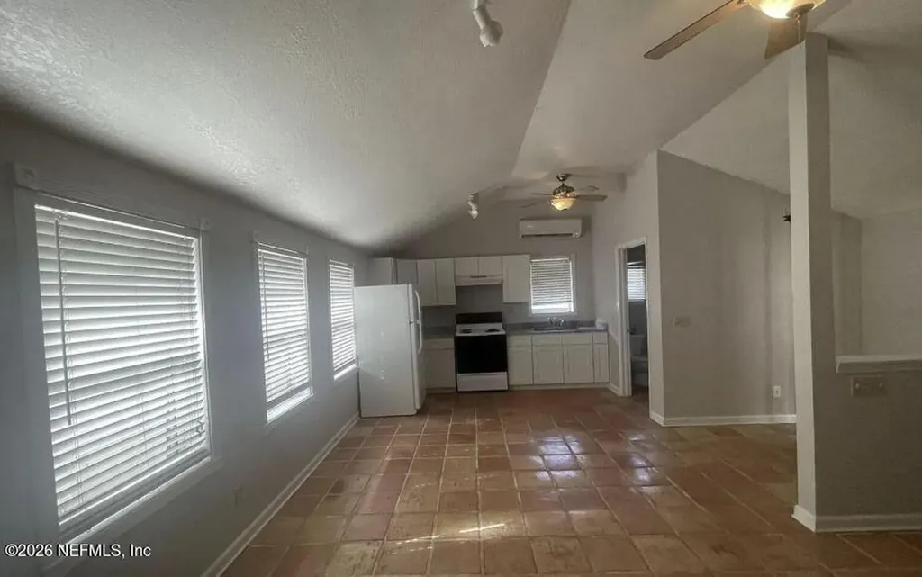 1805 Perry Place Jacksonville FL 32207