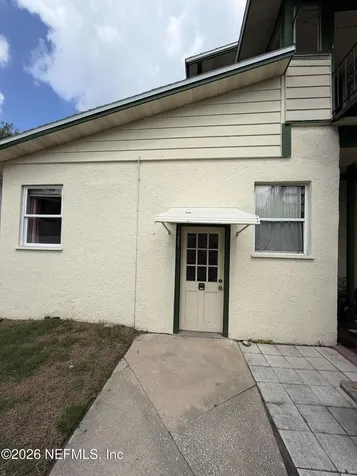 1805 Perry Place Jacksonville FL 32207