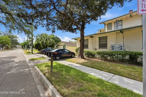 1805 Perry Place Jacksonville FL 32207