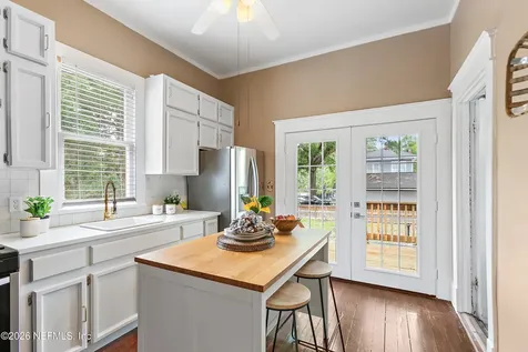 3691 Oak Street Jacksonville FL 32205