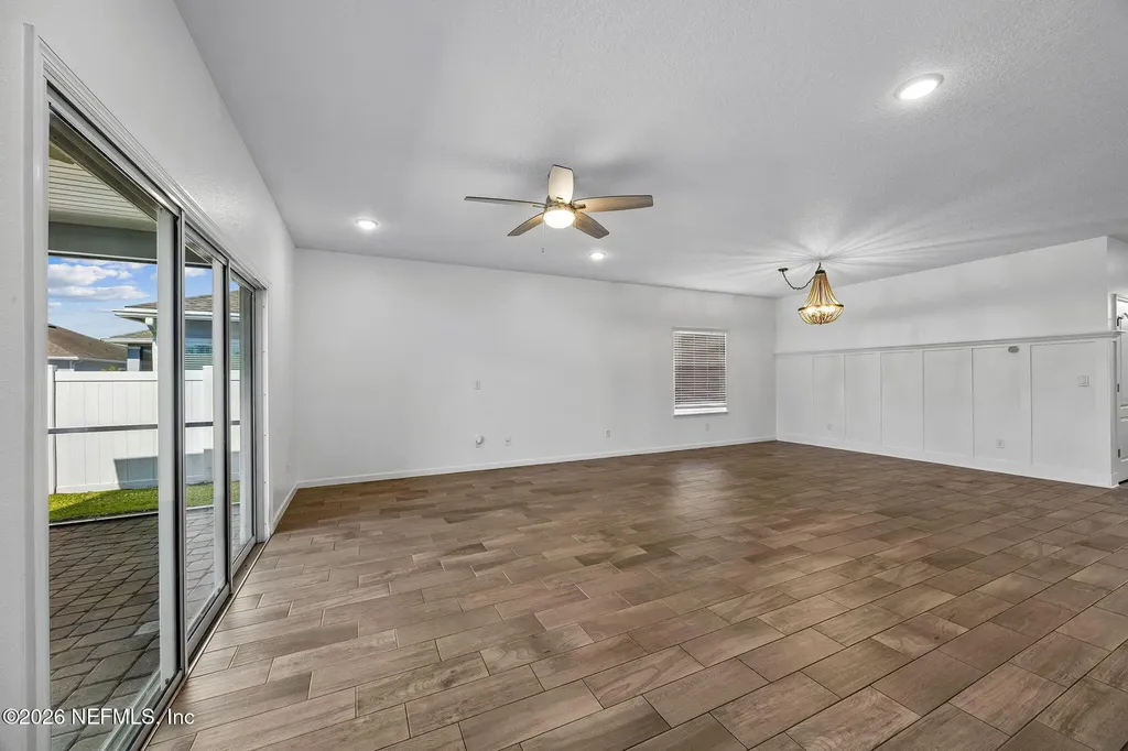 1306 Kendall Drive Jacksonville FL 32211