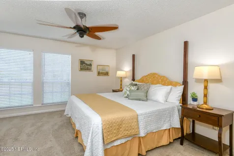 7596 Fawn Lake Drive N Jacksonville FL 32256