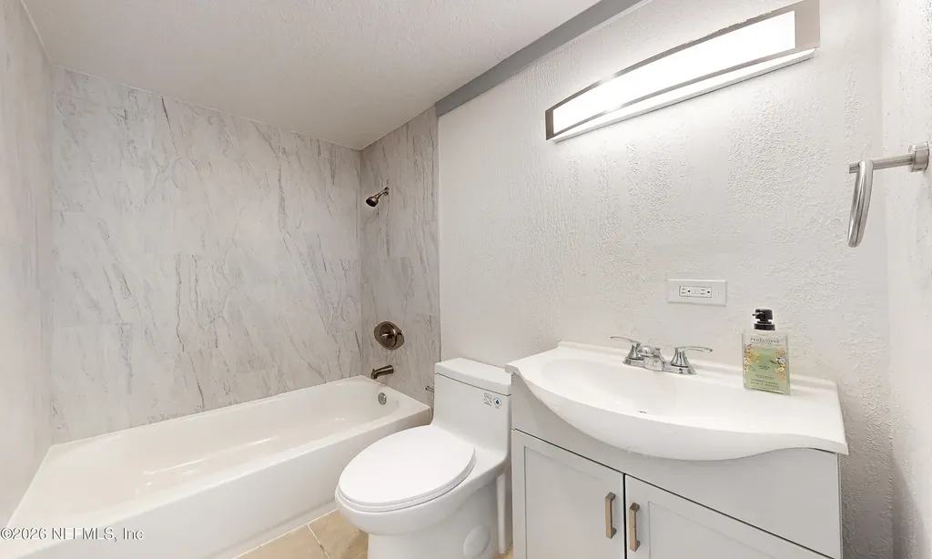 1726 Hilltop Boulevard Jacksonville FL 32246