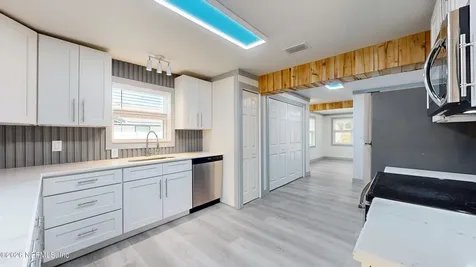 1726 Hilltop Boulevard Jacksonville FL 32246