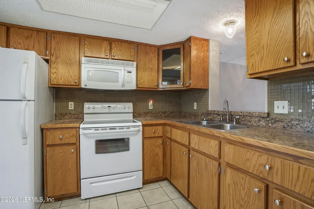 3517 Peeler Road Jacksonville FL 32277