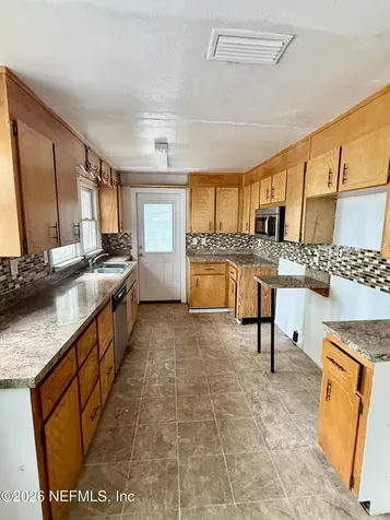 7330 Elwood Avenue Jacksonville FL 32208