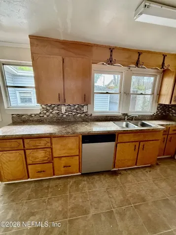 7330 Elwood Avenue Jacksonville FL 32208