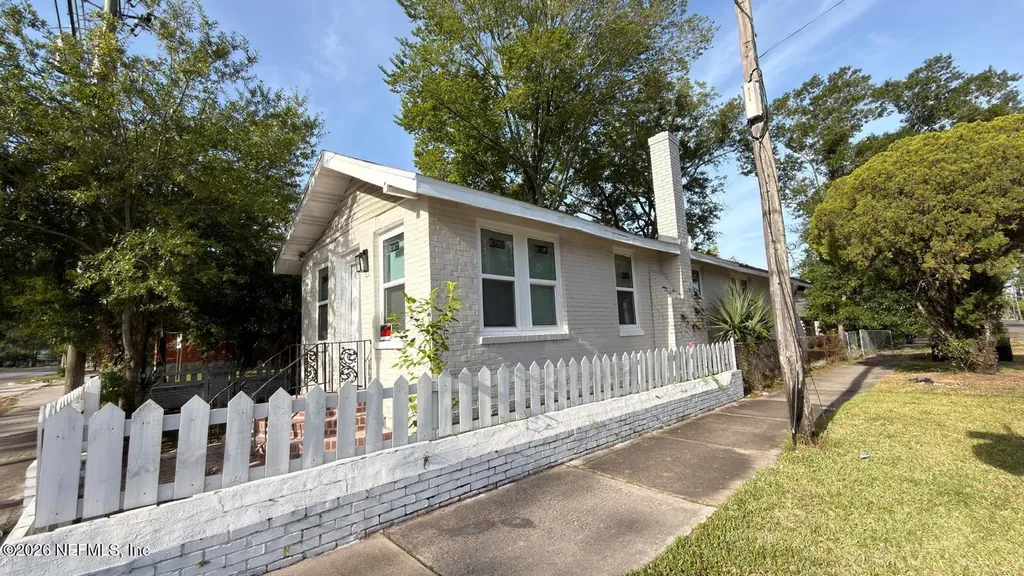 1728 Myrtle Avenue N Jacksonville FL 32209