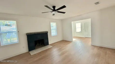 1728 Myrtle Avenue N Jacksonville FL 32209