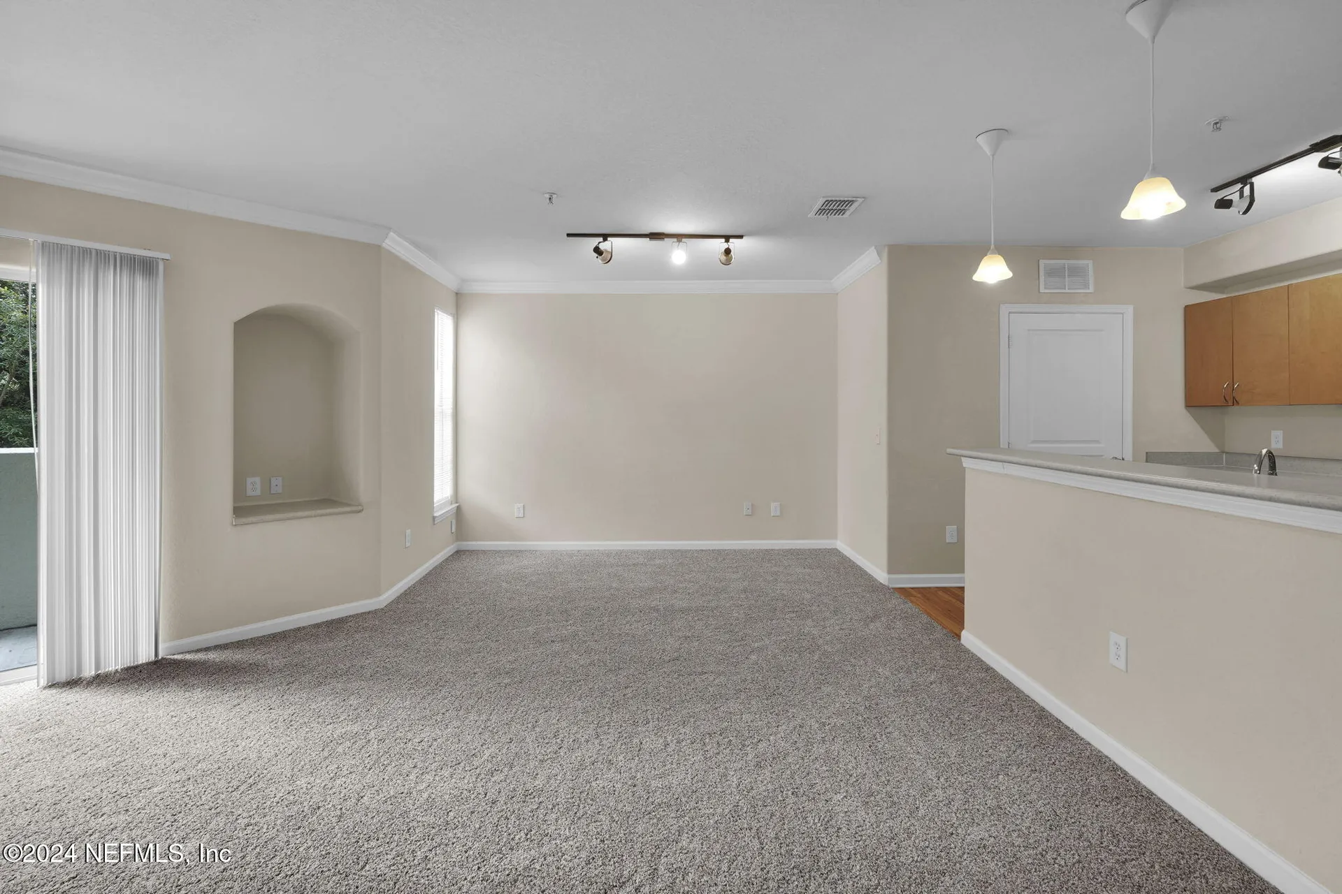8290 Gate Parkway W Jacksonville FL 32216